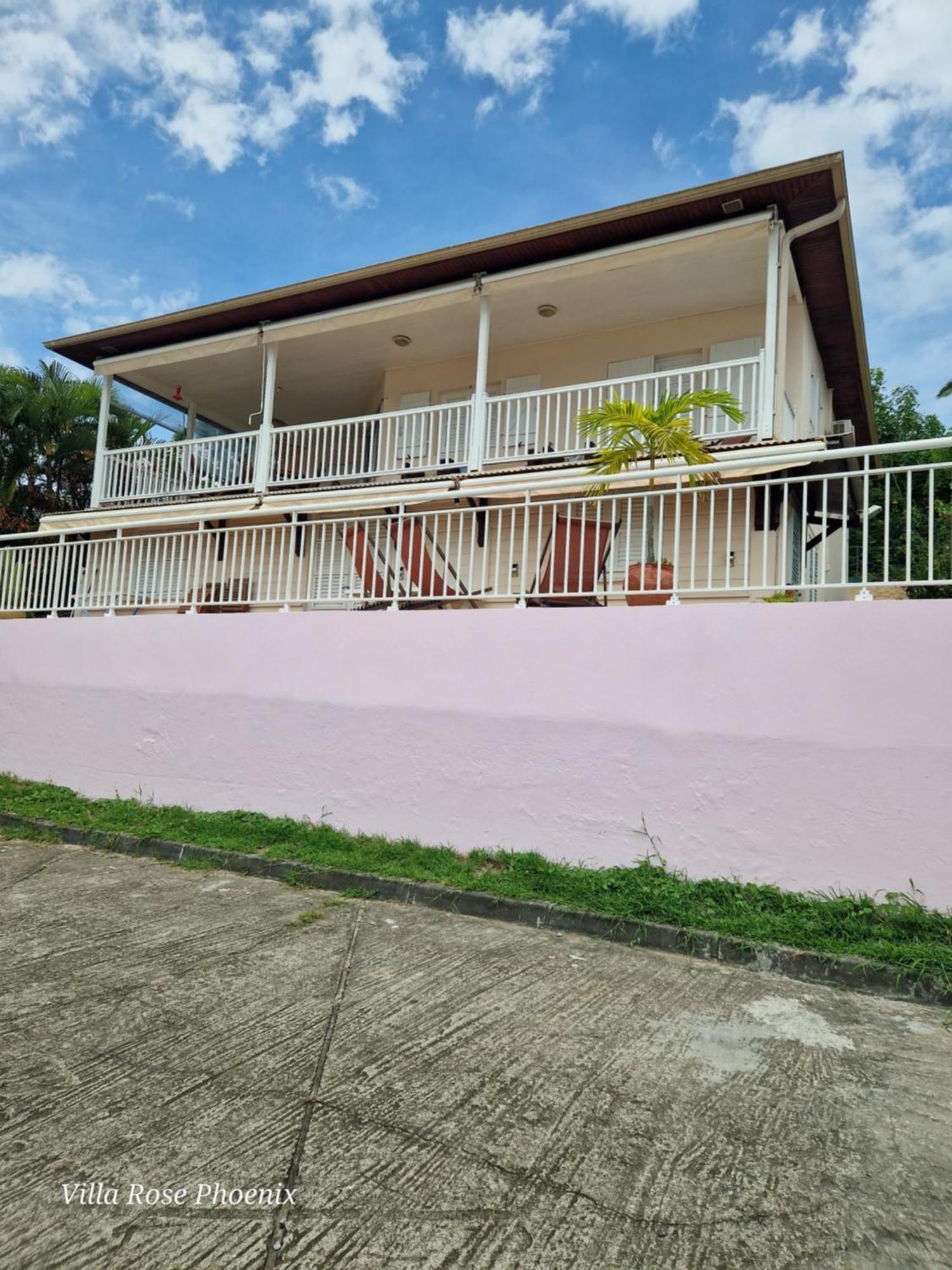 Rose Phoenix Rez-De-Jardin Piscine Et Vue Mer Les Anses-d'Arlet Exterior foto